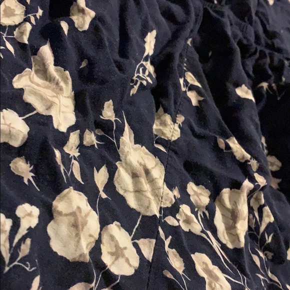 Blue romper with flowers - Picture 2 of 6